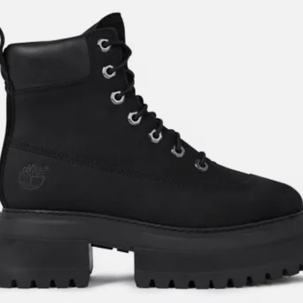 Timberland Women's Sky 6 InchBlack Leather Boots